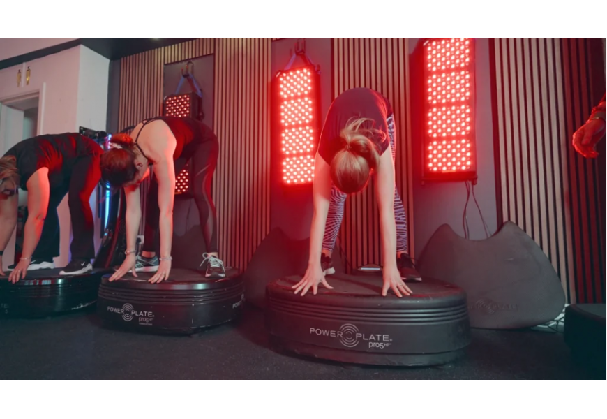 PowerPlate & Lumière Rouge: la synergie parfaite